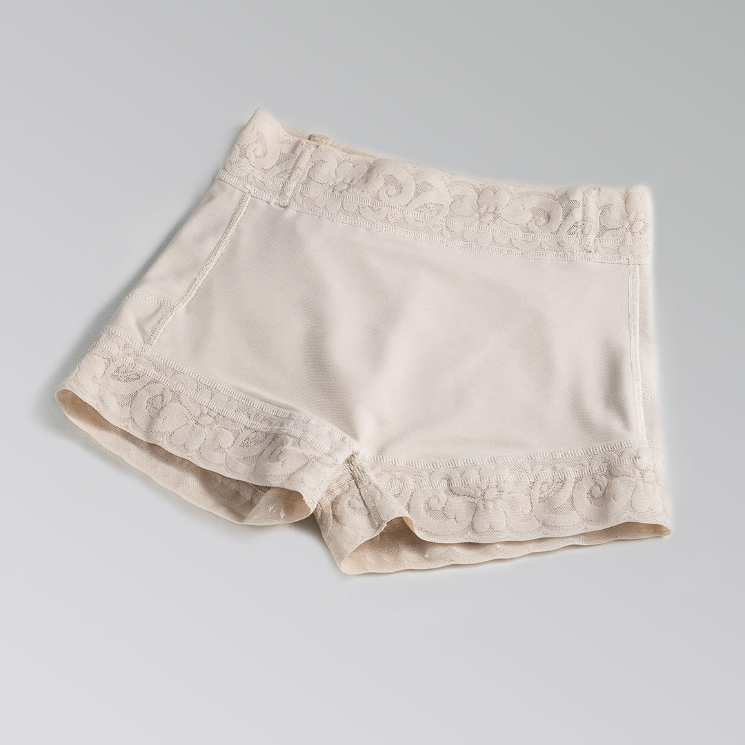Short Cachetero de Compresión Levanta Glúteos y Reduce Medidas