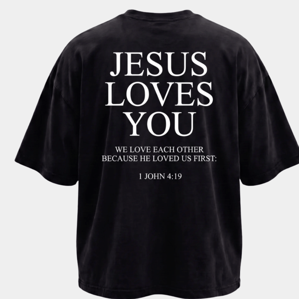 Tshirt oversized  JESUS LOVES YOU