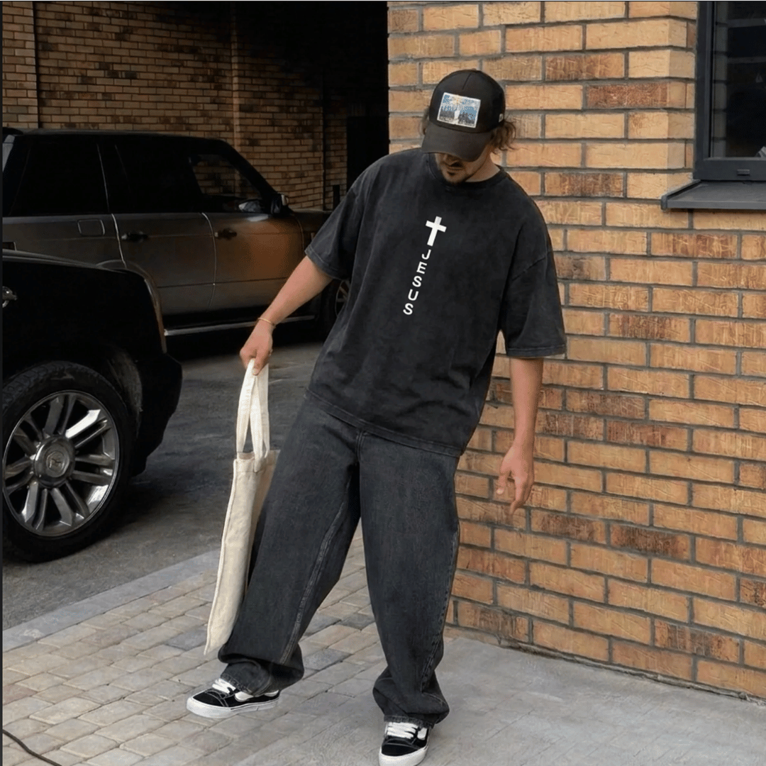 Tshirt oversized- NEGRA CRUZ JESUS / HOMBRE