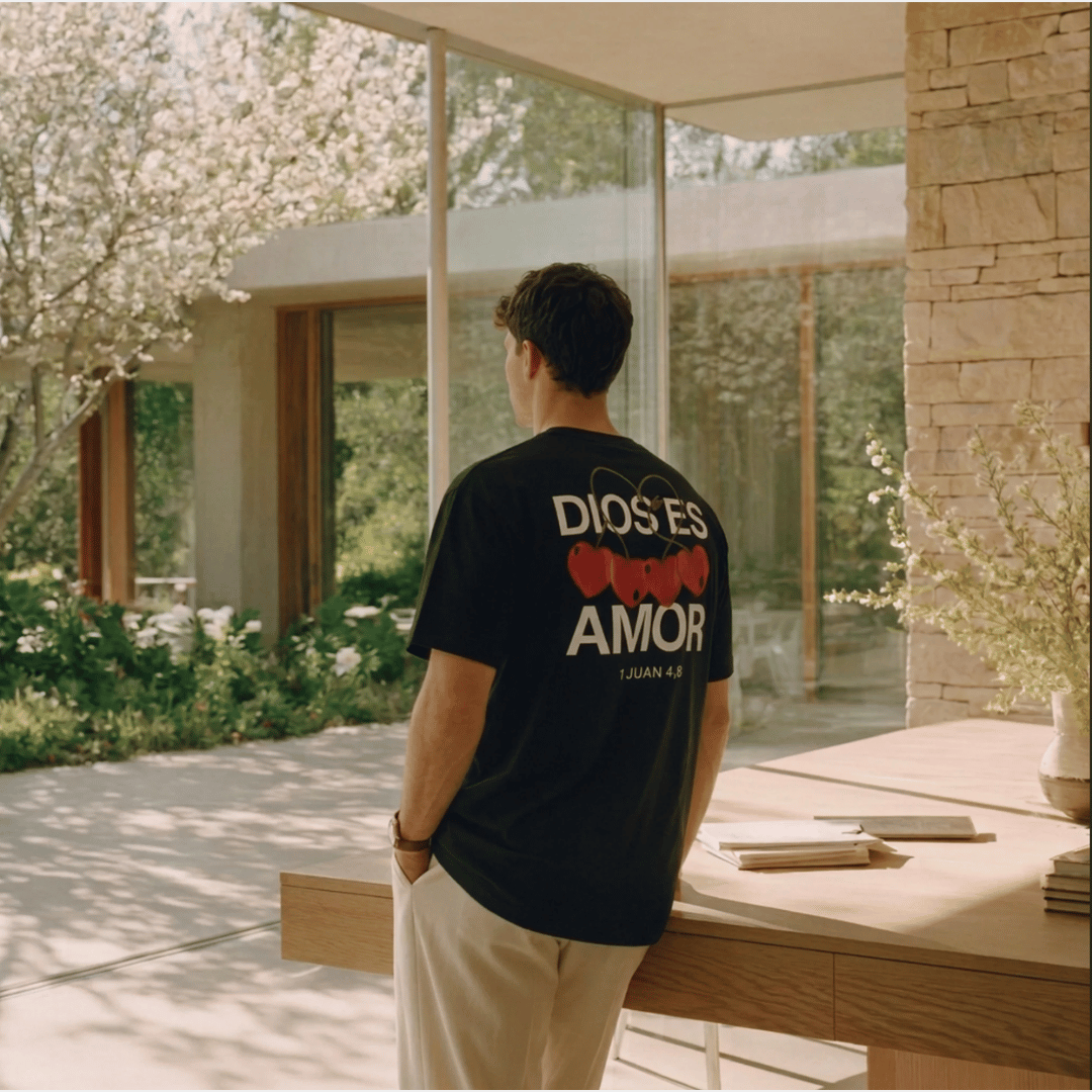 CAMISETA-AMOR DE DIOS / HOMBRE