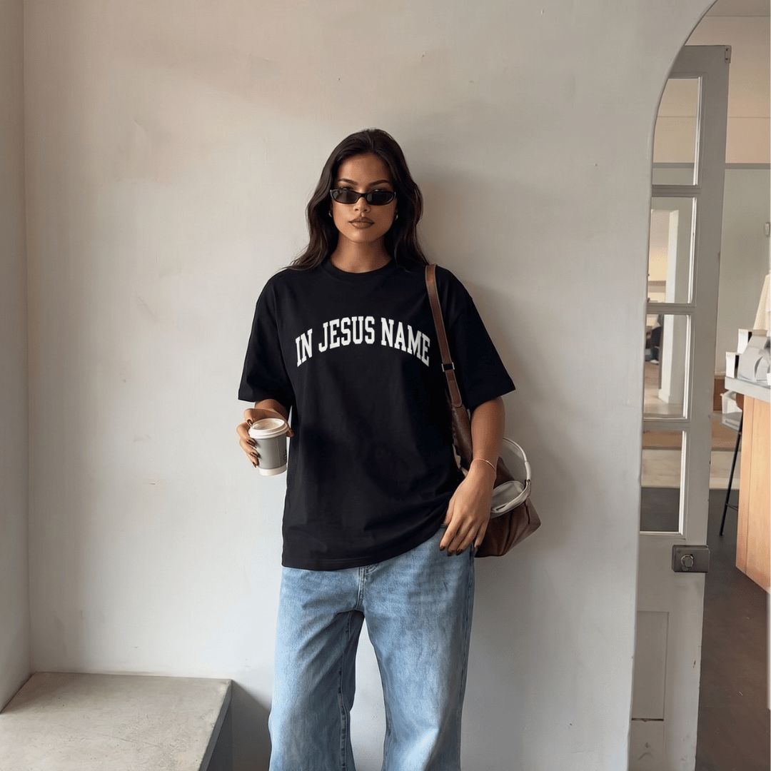 Tshirt oversized- MUJER- IN JESUS NAME